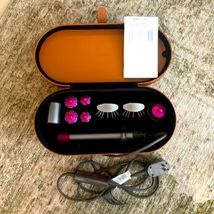 dyson Airwrap Styler + box